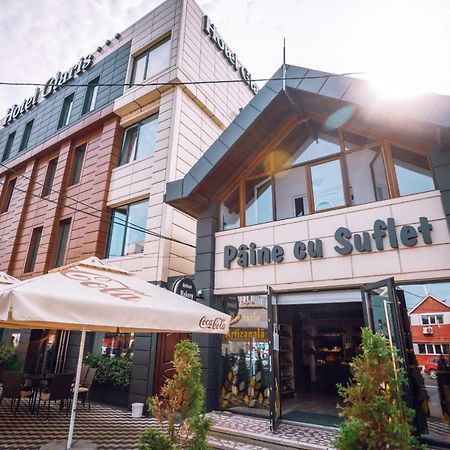 Hotel Glaris Tirgu Frumos Kültér fotó