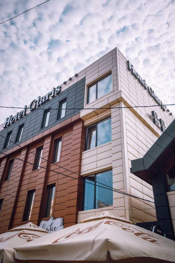 Hotel Glaris Tirgu Frumos Kültér fotó